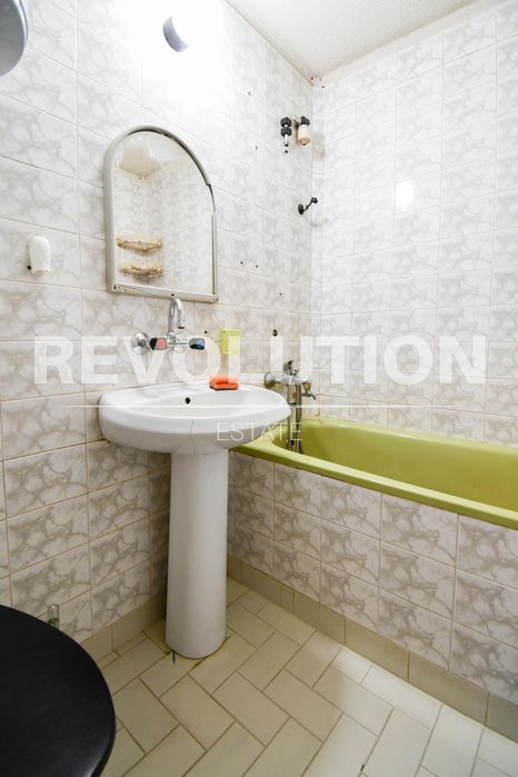 Дава се под наем Тристаен апартамент в София, Левски Г - 105 кв.м за 700 € - Снимка #9