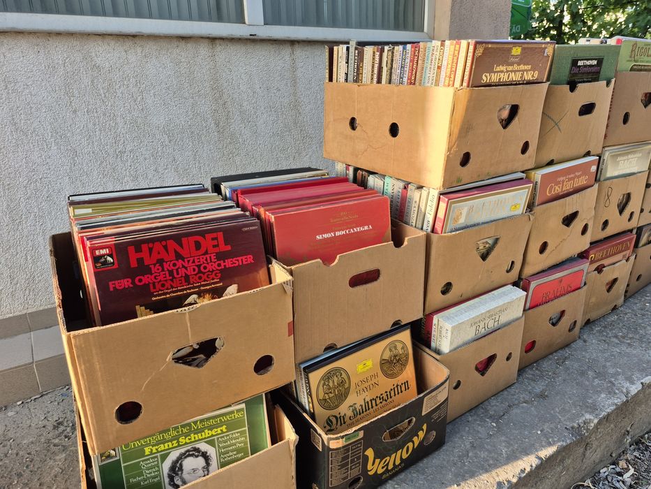 Vând lot 100LP discuri muzică clasică colectia EMI HIS Master's Voice