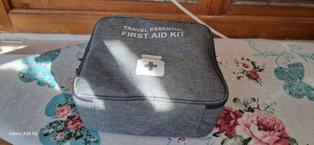 Geanta medicala asistenta