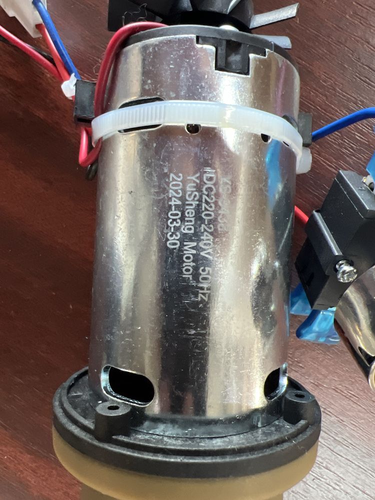 Motor  220v pentru aplicatii