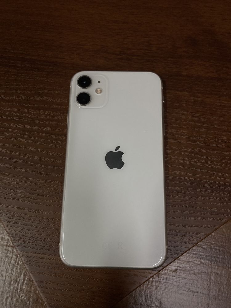 Iphone11 128gb beliy svet