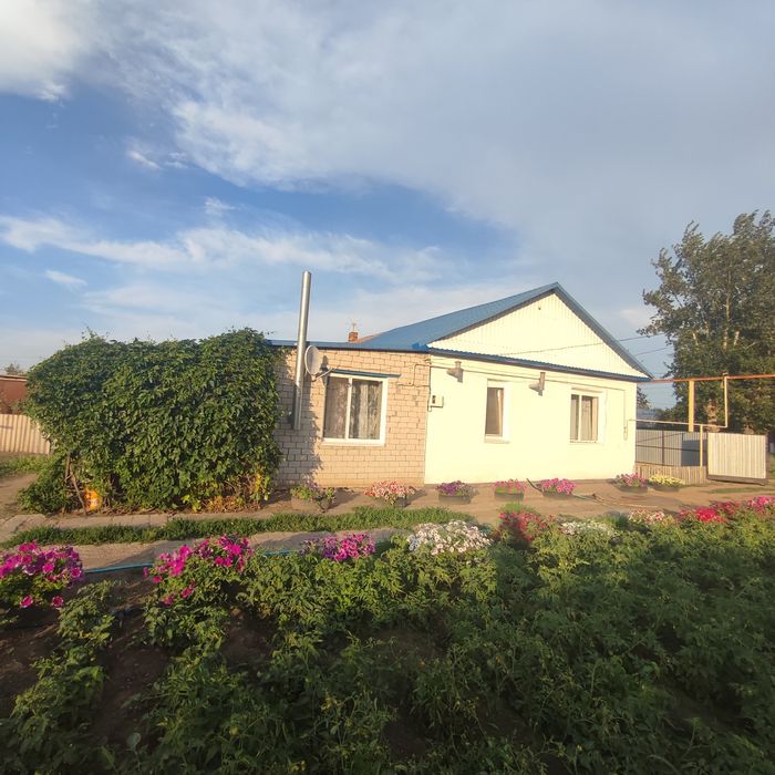 Продам дом п.Октябрьский (г.Лисаковск)