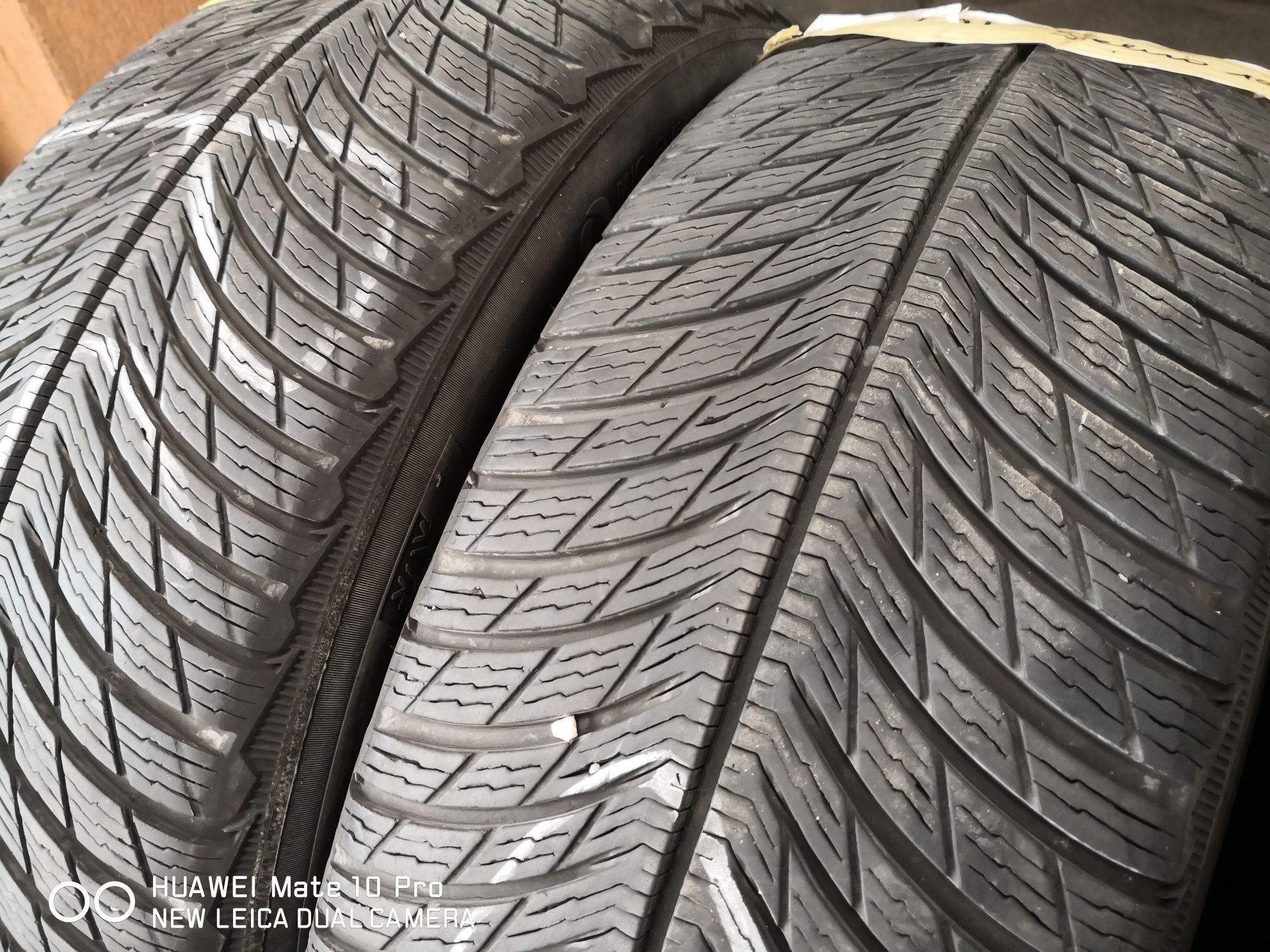 235 60 18 цола гуми като нови Michelin