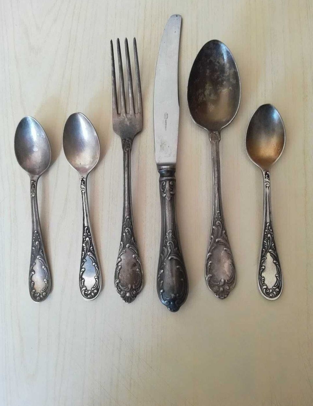 Столовые приборы из мельхиора