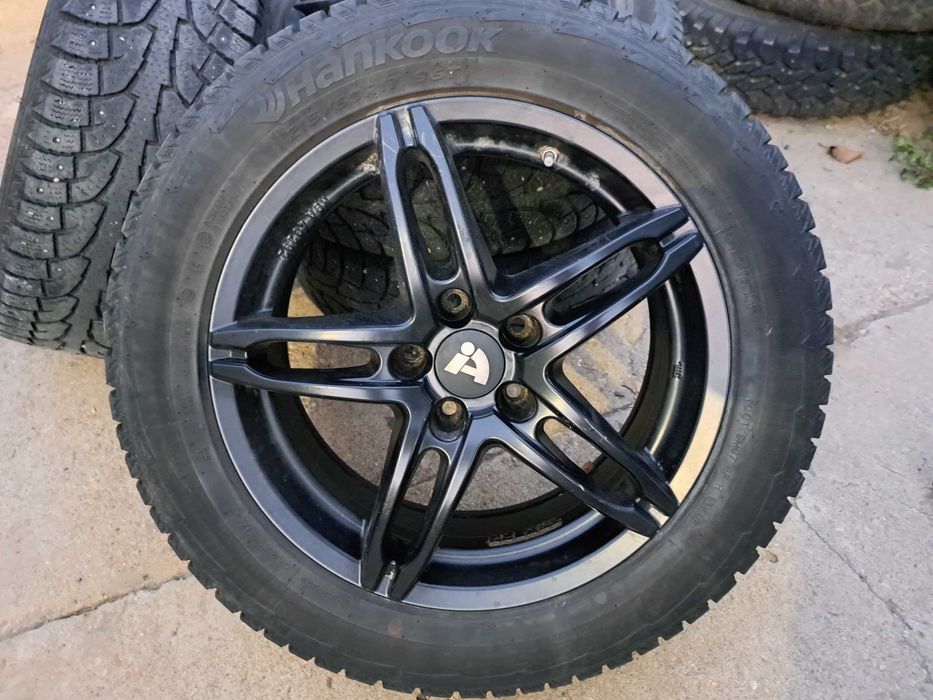 Roti jante de aluminiu Dacia Duster pe 17  cu anvelope de iarna