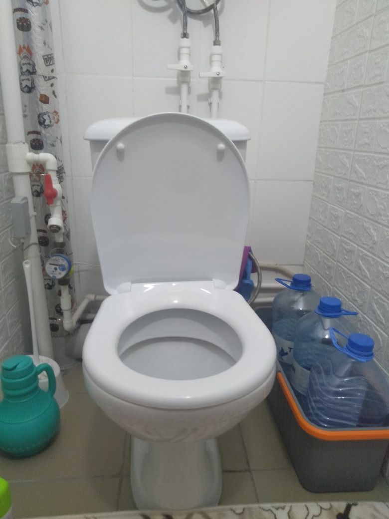 Унитаз с бочком белый