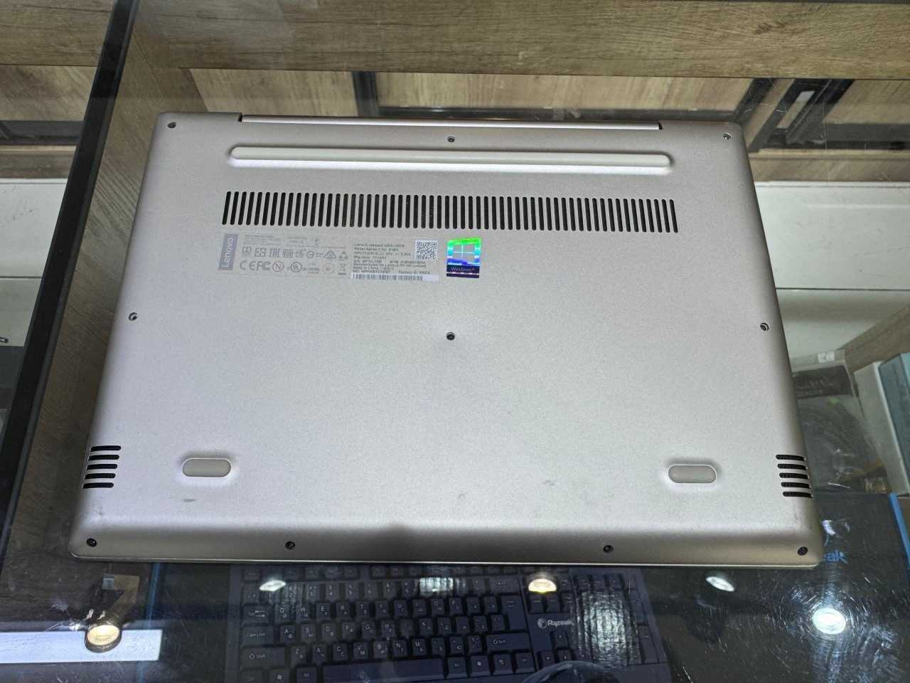 Lenovo ideapad 320s Core i5-8250U NVIDIA 920mx 2гб ram 8 ssd 256