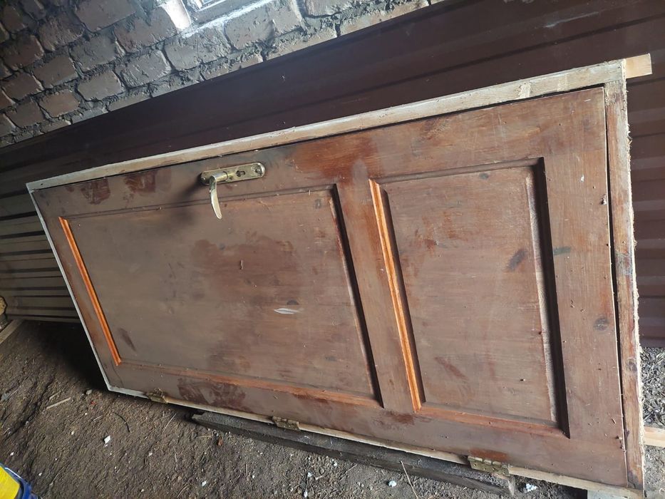 Продам хорошую дверь