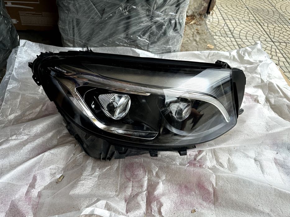 Десен фар за Mercedes GLC W253 Full LED