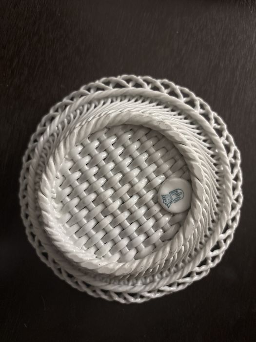 порцеланови ретикулирани кошници Von Schierholz