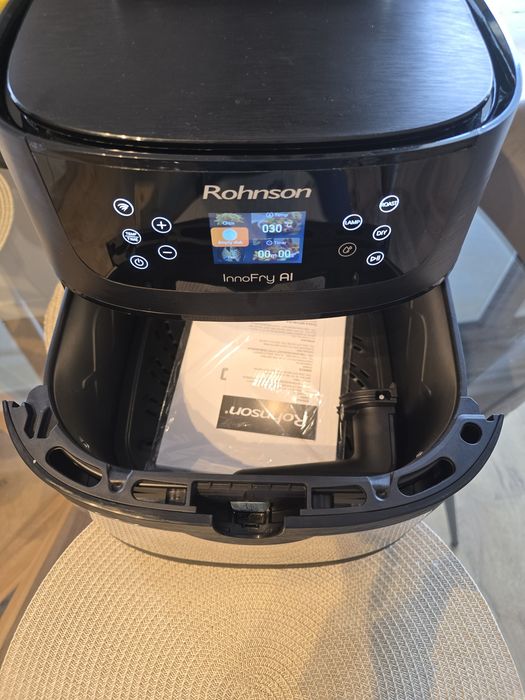 Friteuză cu aer cald Rohnson R-2884 InnoFry AI. 
Strat ceramic 100% s