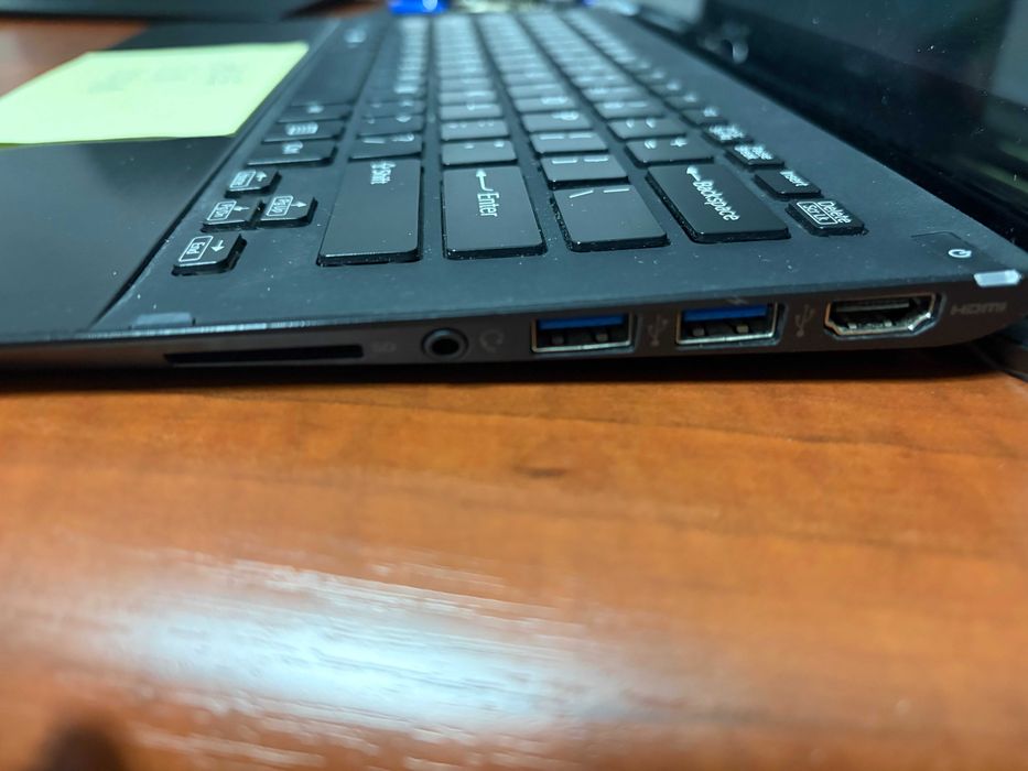 Laptopuri Ulta Light & Slim  Sony Vaio 13inch Seria SVP