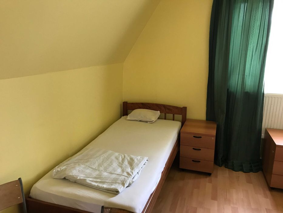 Inchiriez casa muncitori