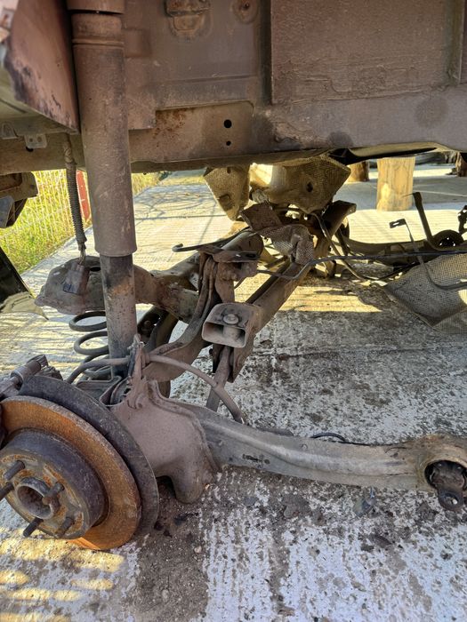 Punte spate complet echipata Ford Focus 3 2012-2018