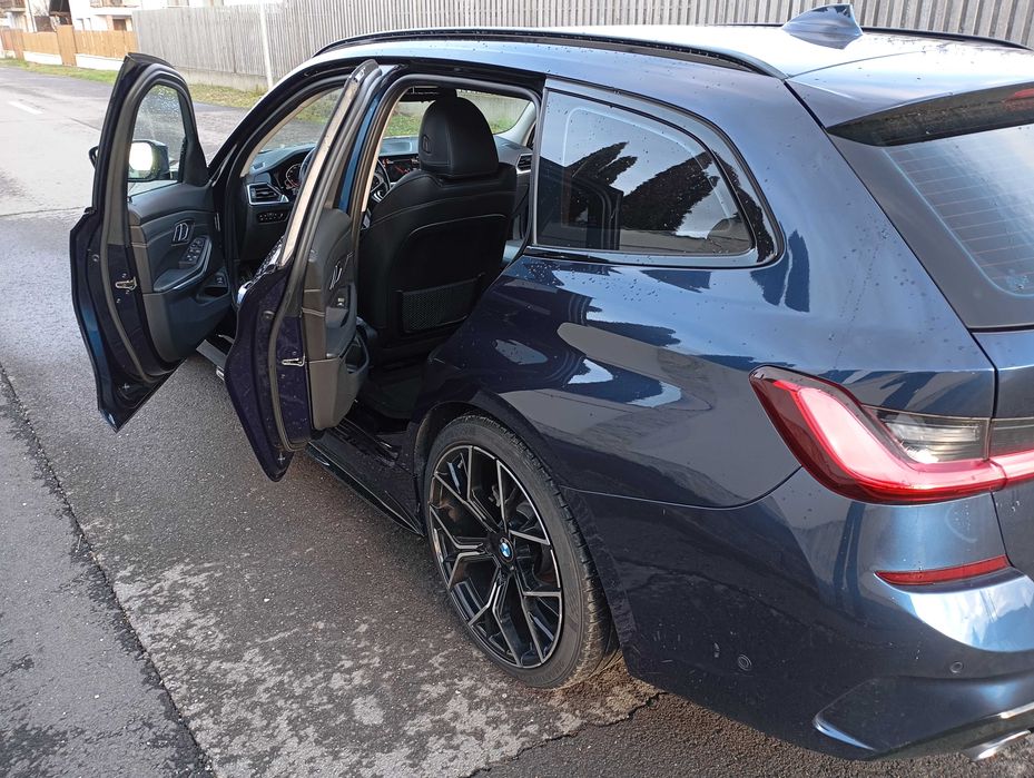 De vanzare BMW seria 3  320D anul 2019 luna 11, Pret 19800 Euro.