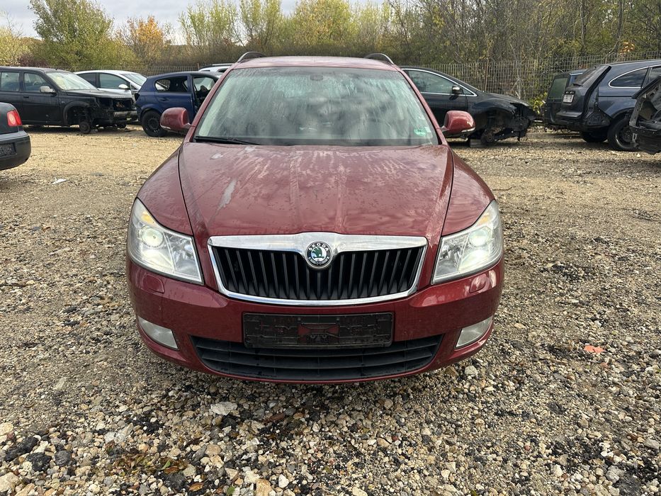 Фар/Фарове Xenon за Шкода Октавия 3