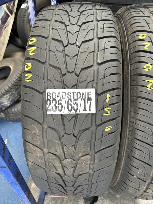 235/65/17 Roadstone M+S