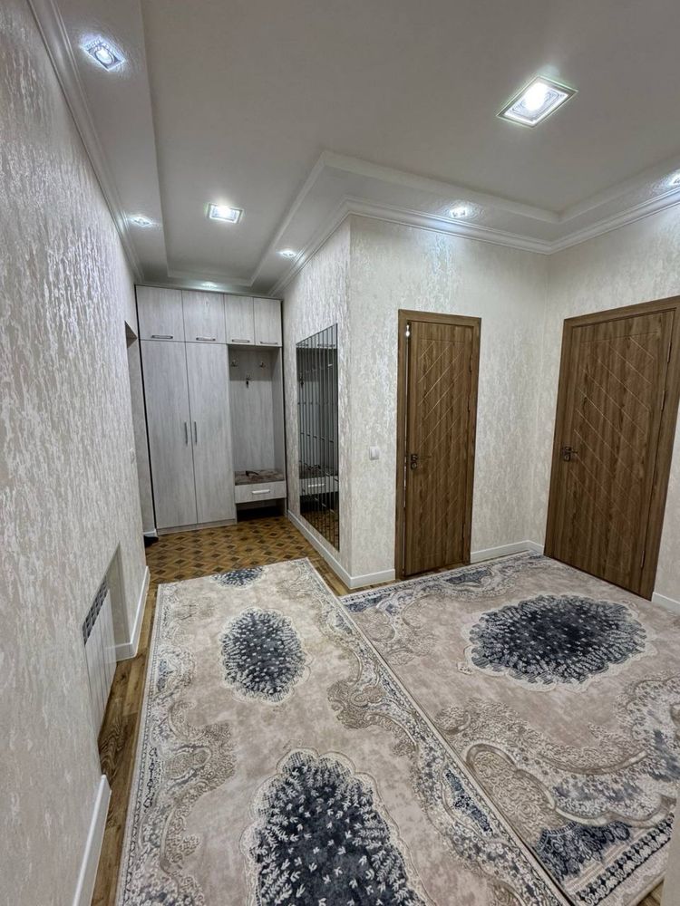 Продается 3 ком. Квартира на 3 этаже площадью 98 кв.м. В Саттепо
