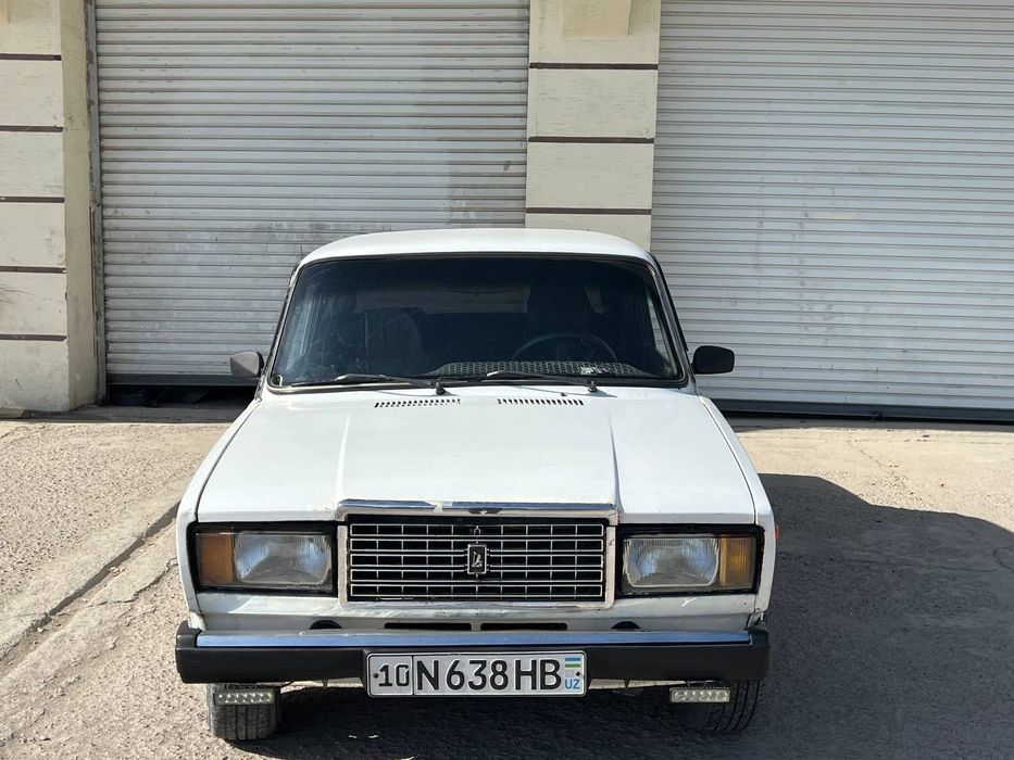 Jiguli 2107 sotiladi