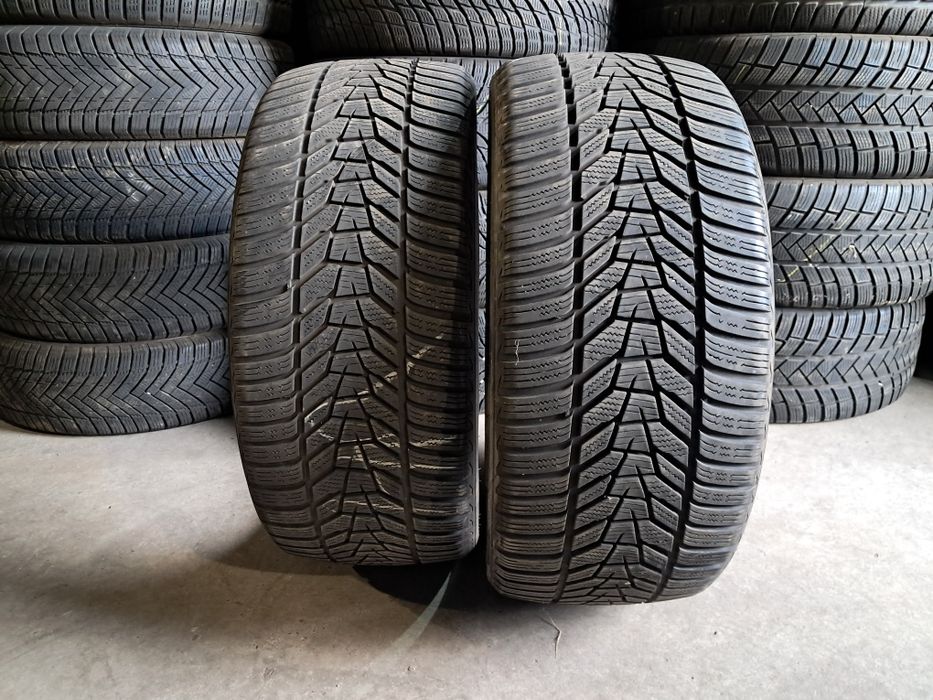Anvelope second iarna 235 35 R20 Hankook 6mm 2022