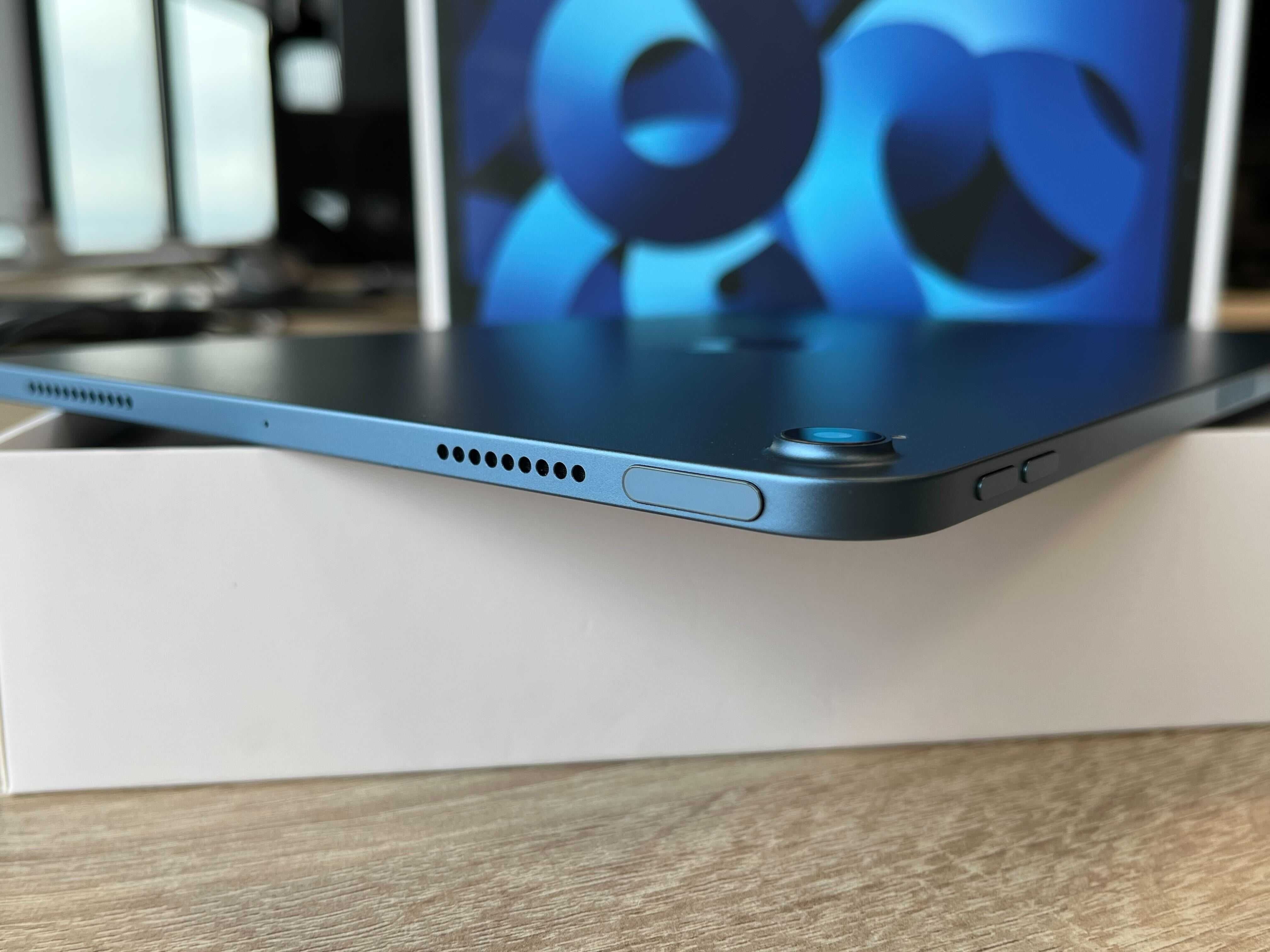 Apple iPad Air 10.9" Wi-Fi - 5th Gen