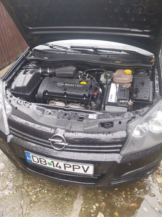 Vînd Opel Astra H ,1,6 benzină.