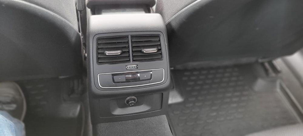 Vand Audi A4, B9, 2017