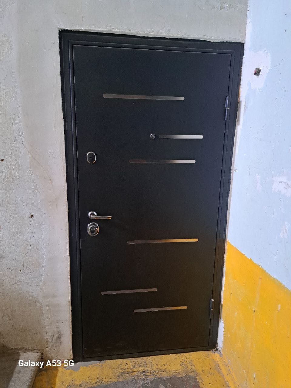 5 xonali dom sotiladi srocna