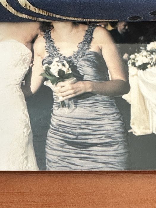 Дизайнерска рокля в лилаво от бутика на Max Azria. Kупена за 400 £