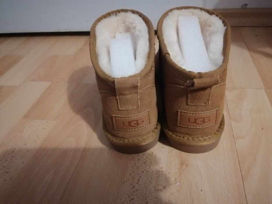 Cizme UGG, marimea 39, noi