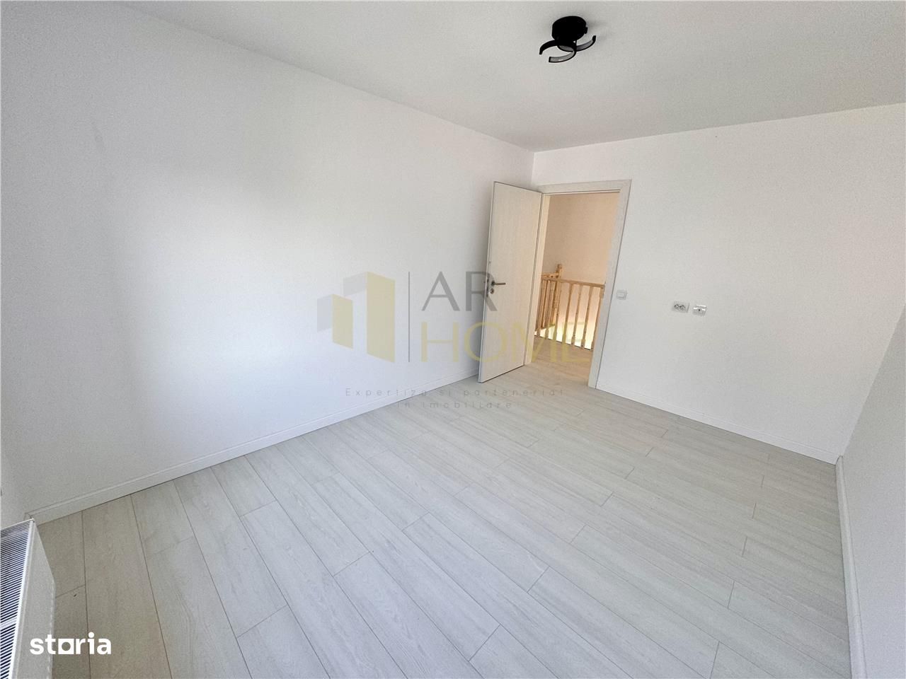 Vanzare casa 4 camere, in Strejnicu, la 5 minute de Ploiesti
