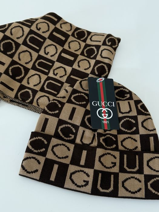 Set GUCCI fes & fular super calitate