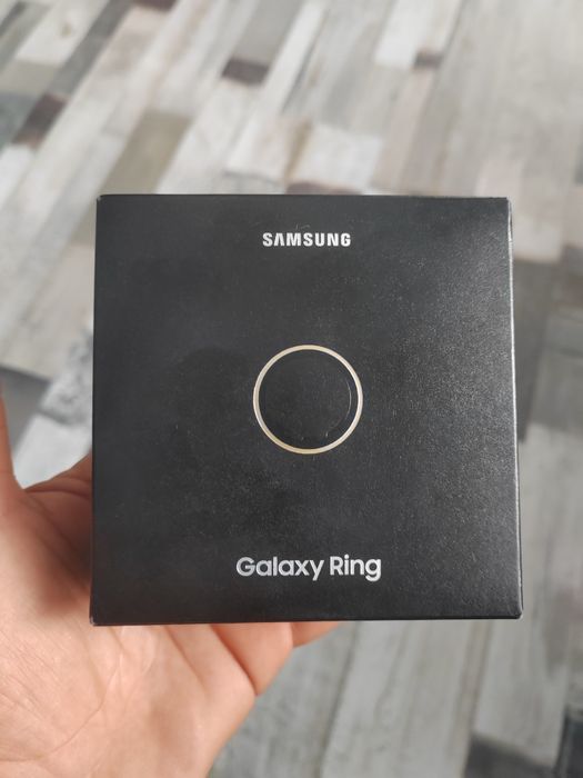 Samsung Galaxy Ring marimea 14