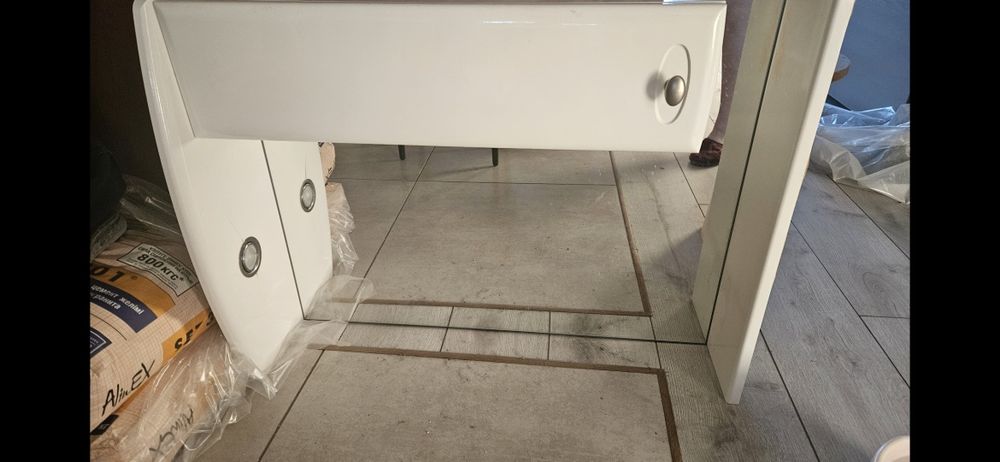 Шкафчик в ванную