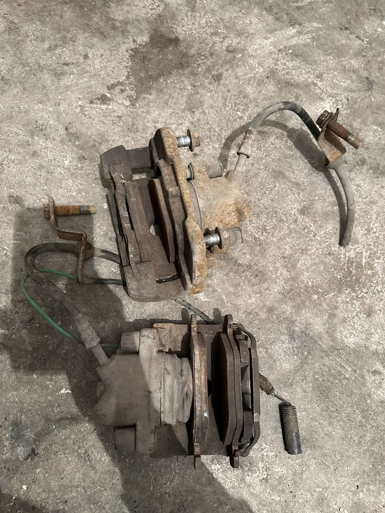 Предни спирачни апарати от BMW E46 330D