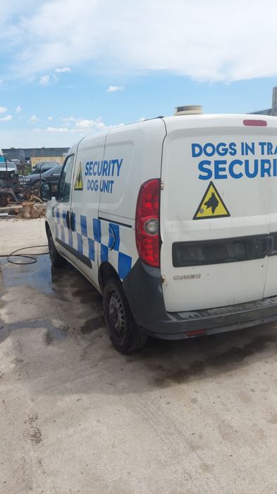 Dezmembrez Opel Combo 1.3 cdti euro 5 2013