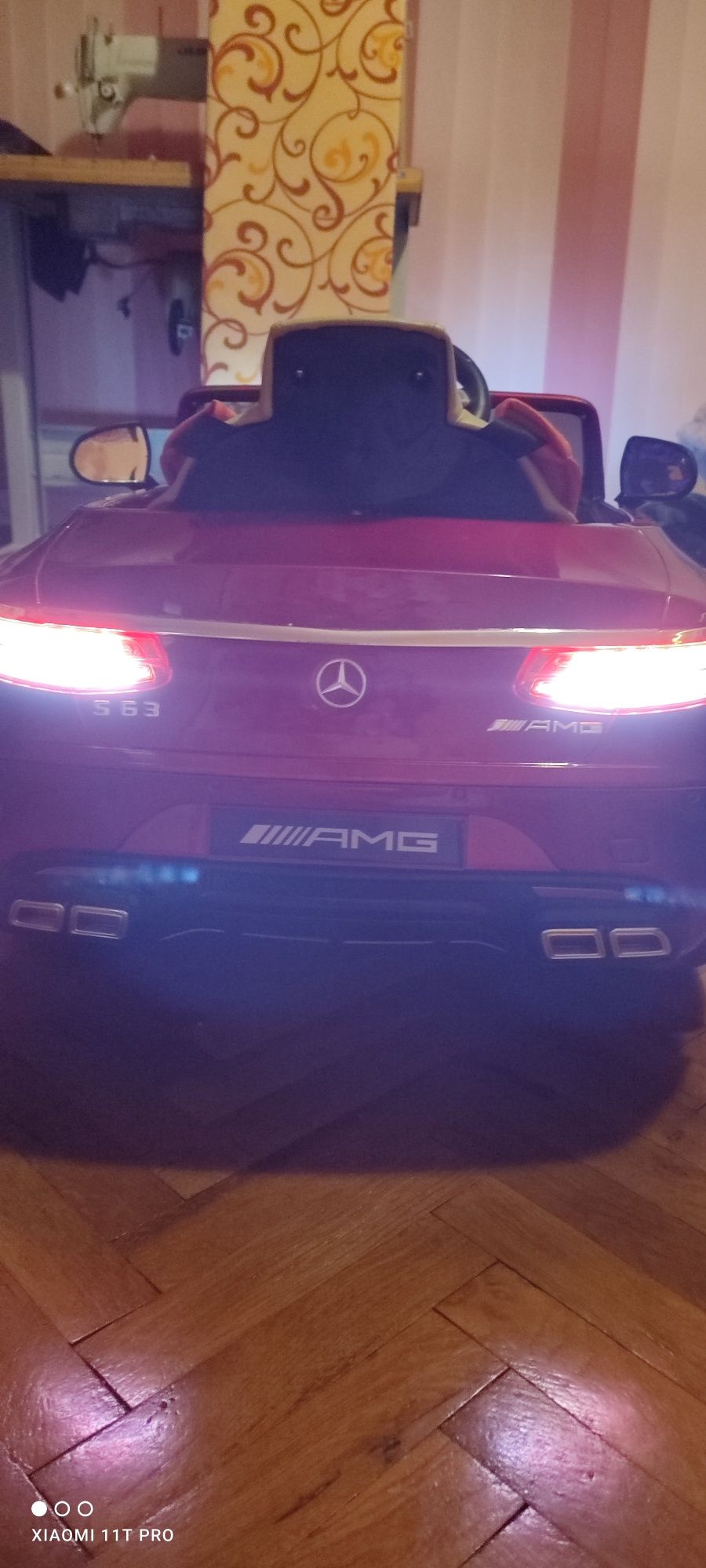 Детска акумулаторна кола Mercedes AMG