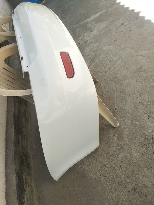 Продается задний бампер приора седан