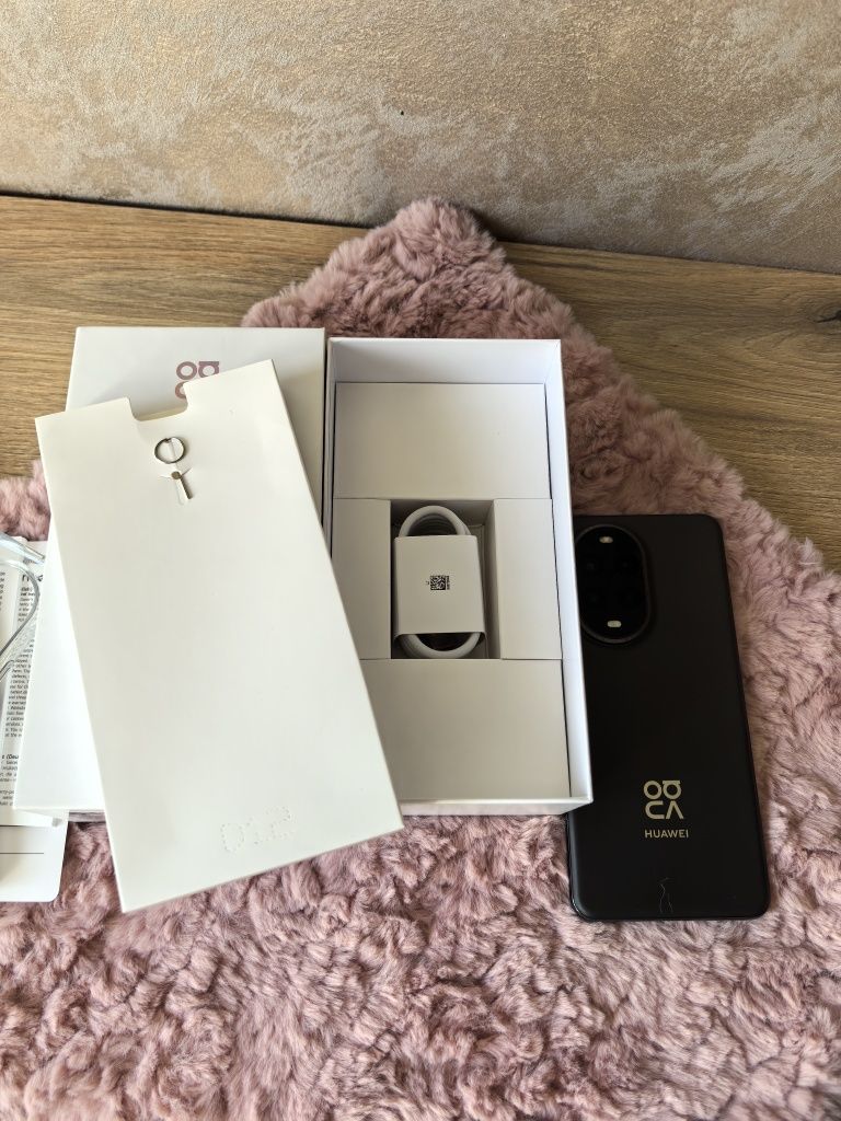 Чисто нов Huawei Nova 13 pro в гаранция до 2027 г.