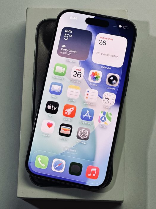 iPhone 15 Pro Titanium 92% battery