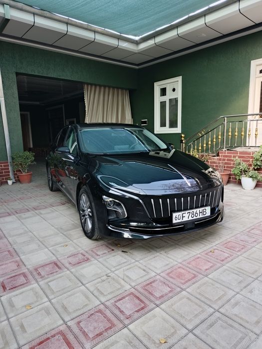 Hongqi eq m5 sotiladi!!!