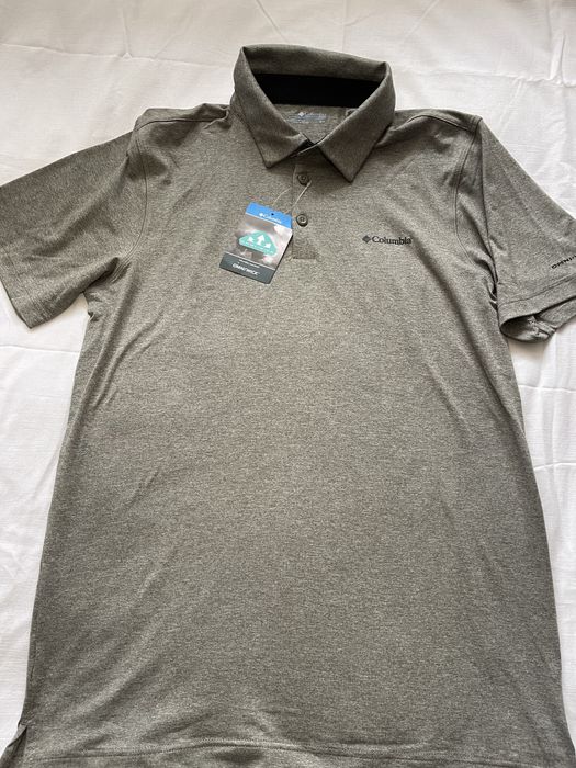 tricou cu guler columbia