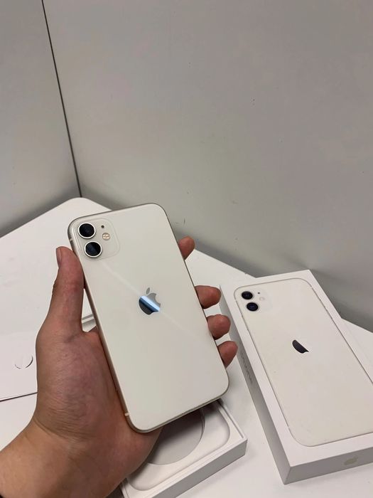 Продам iPhone 11 айфон 11