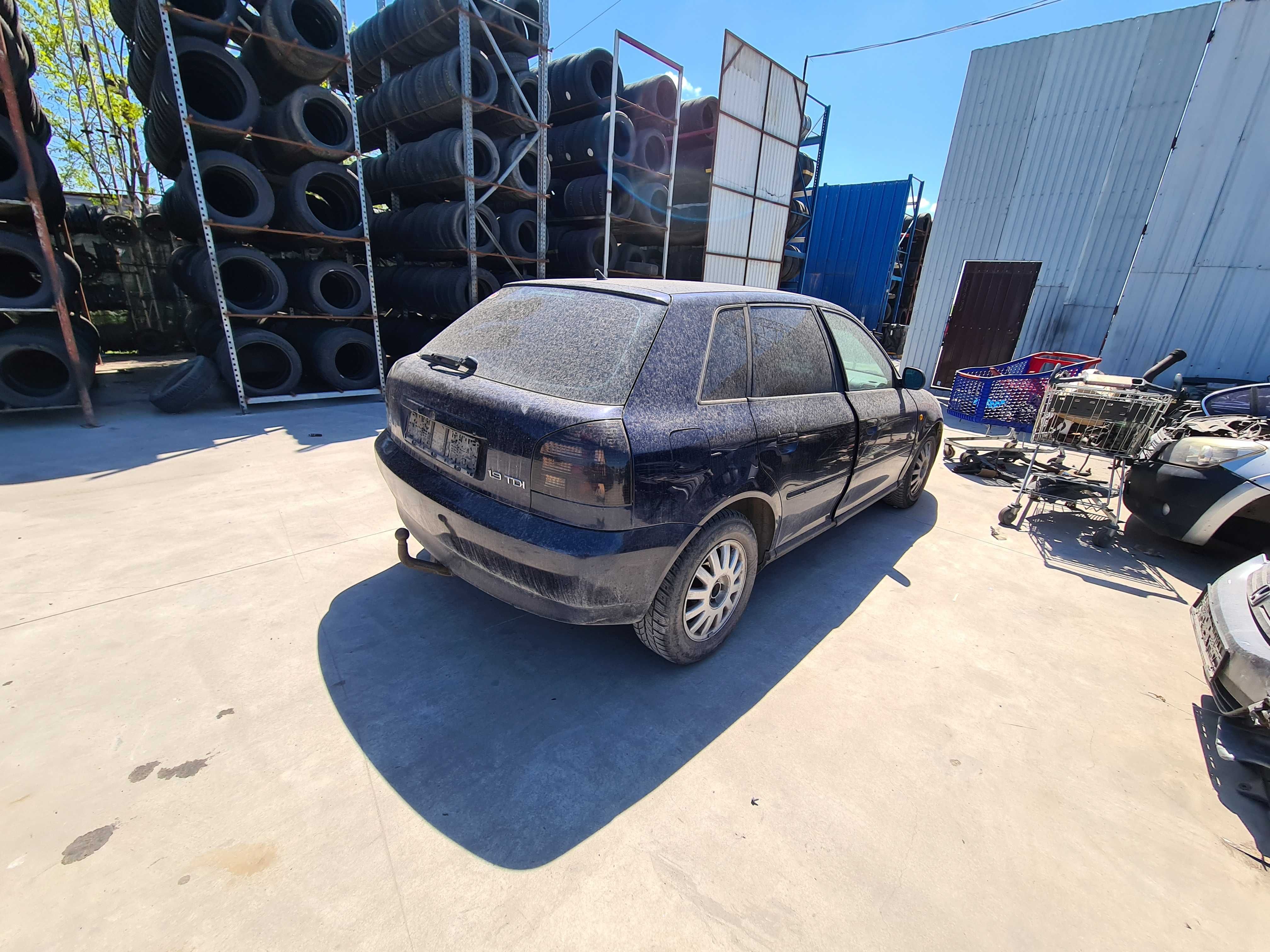 Dezmembrez audi a3