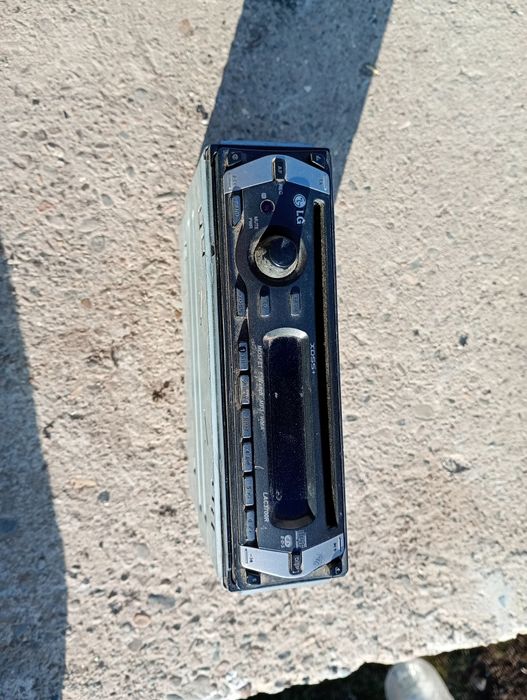 Vând casetofon lg și Daewoo auto