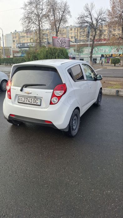 Chevrolet Spark 1.25 sotiladi.