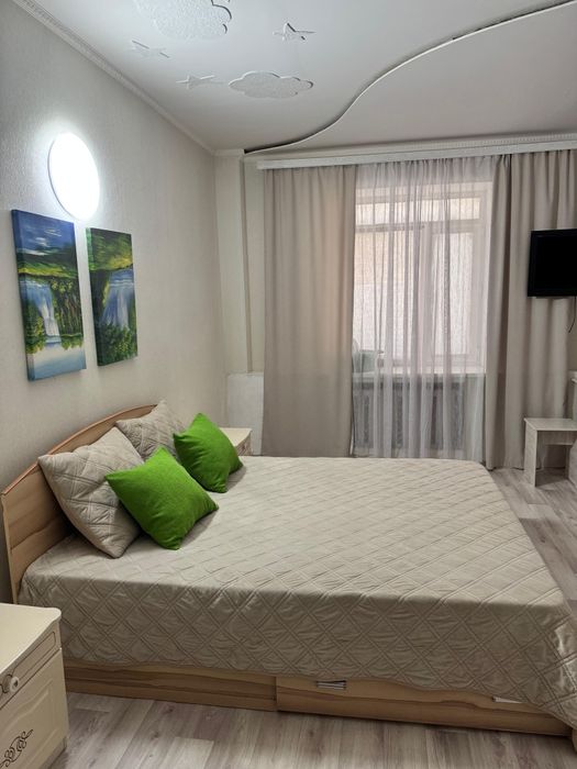 Звонить на ватсап. Помесячно.. Документы. Квартира -  студия..