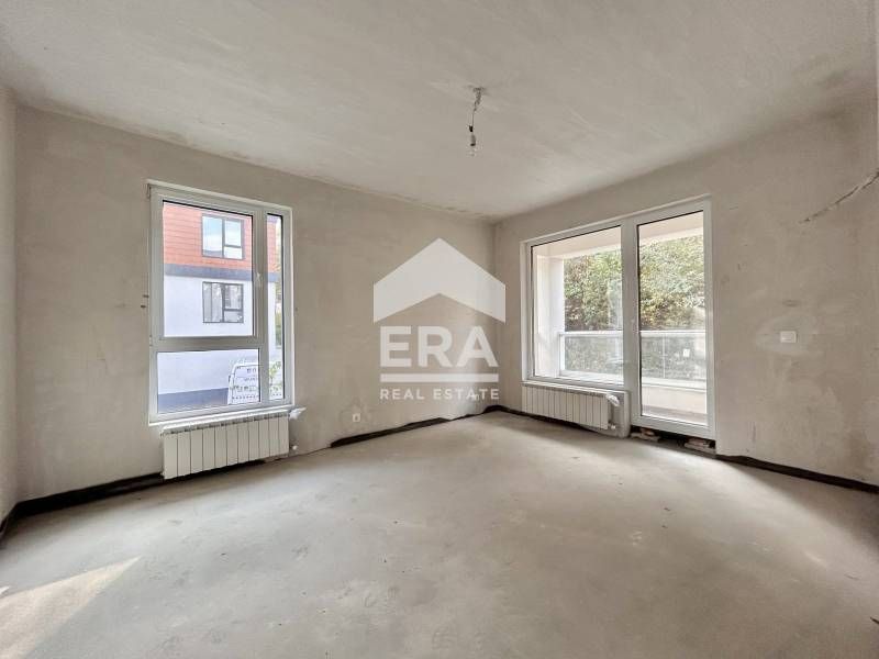 Продава се Четиристаен апартамент в София, Бояна - 169 кв.м за 2010 €/кв.м - Снимка #6