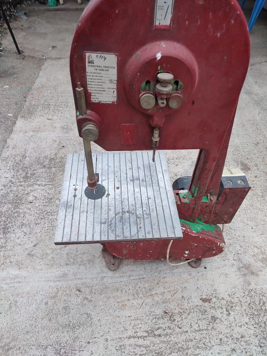 Banzic circular  220 v