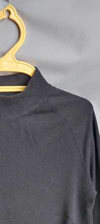 Джемпер/тонкий свитер  чёрный ,размер S